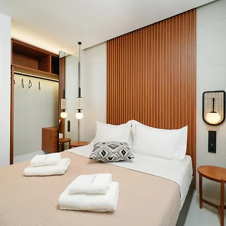 Acantha Aparthotel 3*