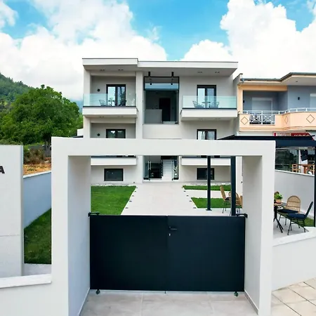 Acantha Σκάλα Ποταμιάς