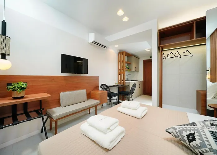 アパートホテル Acantha 3*