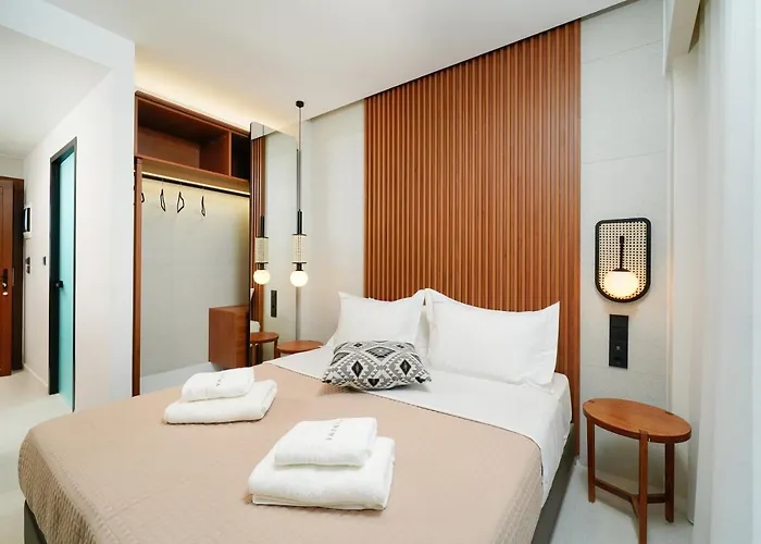 Acantha アパートホテル 3*