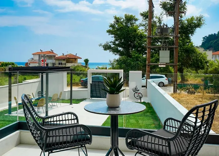 Acantha アパートホテル