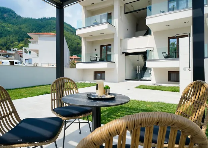 Acantha スカラ・ポタミアス